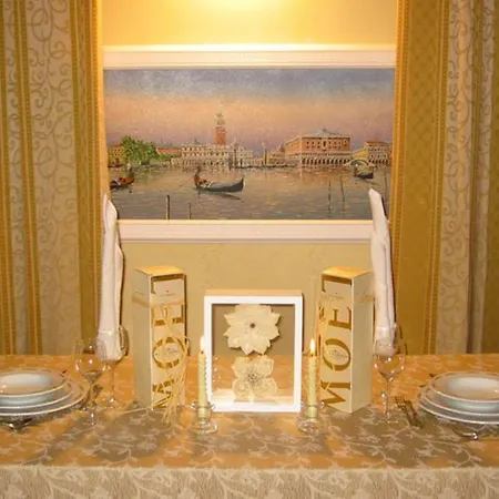 Primavera Hotel
