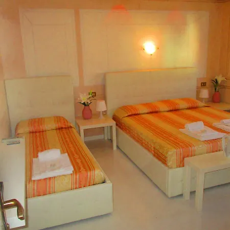 Primavera Hotel 3*